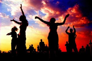 7 Reasons You Should Have A Music Festival In Your Garden