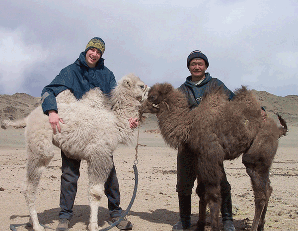 Guest Post: 7 Reasons Why Volunteering Makes You Cool