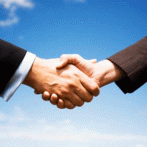 7 Reasons That Shaking Hands Is Weird